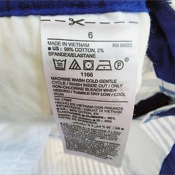 OLD NAVY BLUE STRIPE SHORTS SIZE 6 - Picture 4 of 5